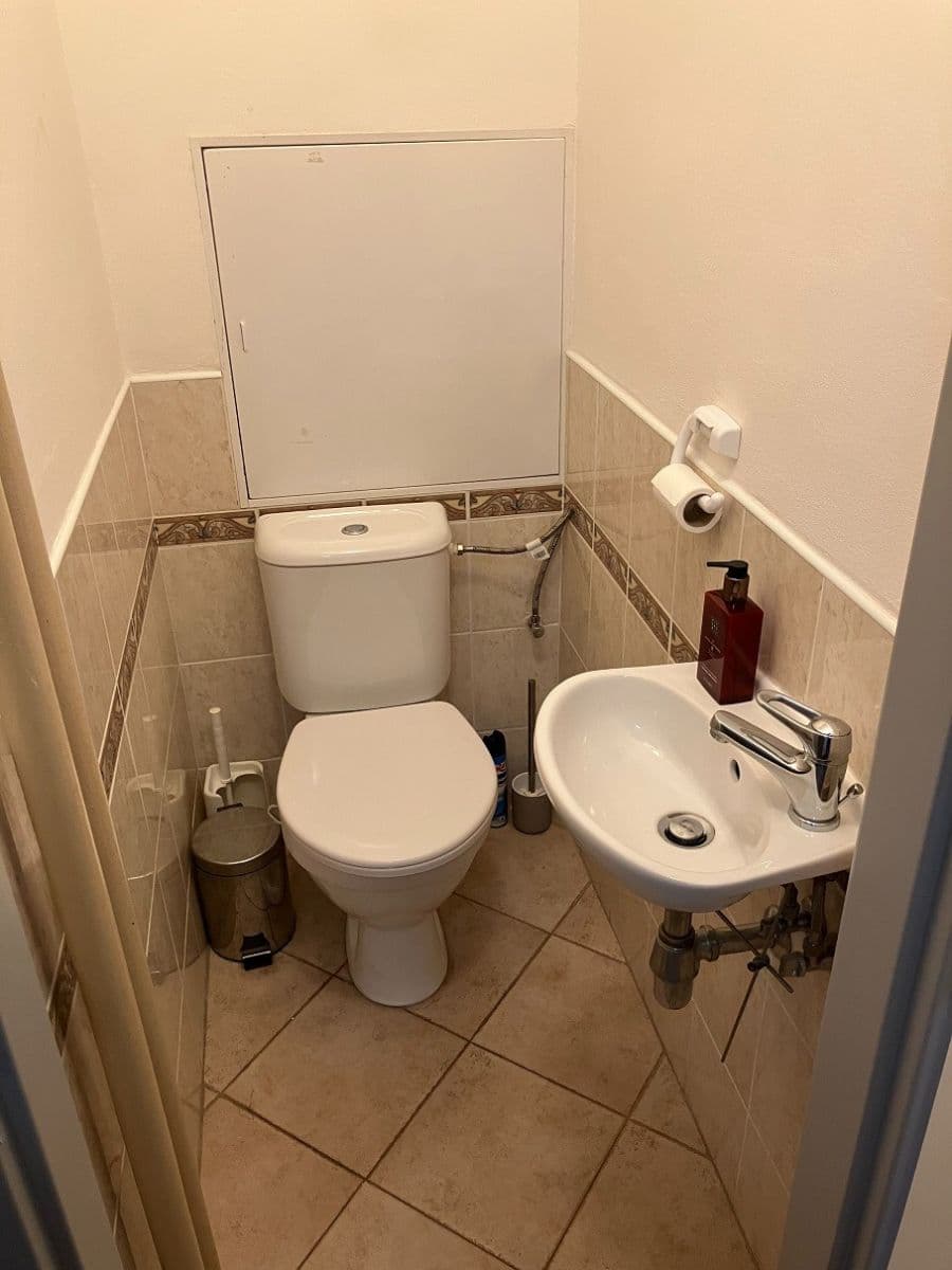 Prenájom bytu 2-izbový 62 m², Hoškova, Praha, Praha Prenájom bytu 2-izbový 62 m², Hoškova, Praha, Praha