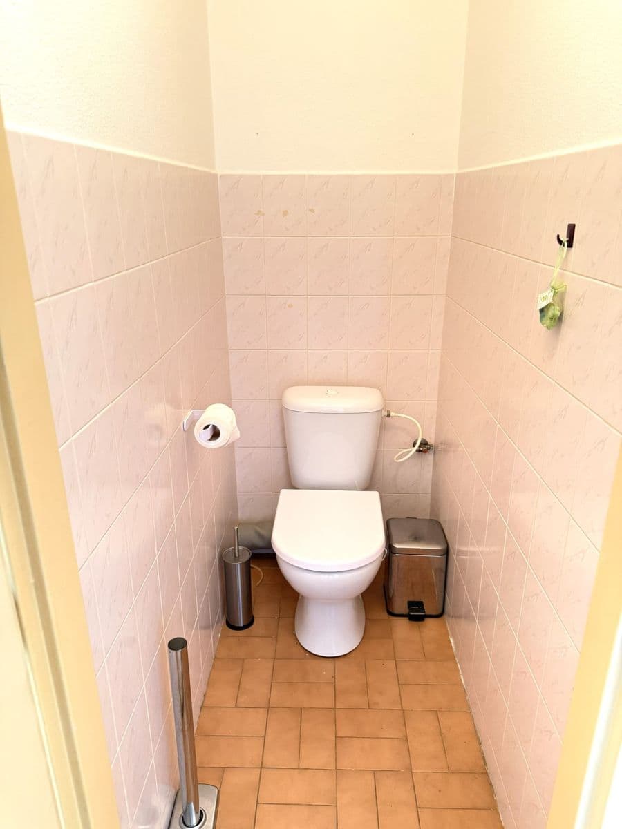 Predaj bytu 1-izbový 40 m², Přerovská, Olomouc, Olomoucký kraj Predaj bytu 1-izbový 40 m², Přerovská, Olomouc, Olomoucký kraj