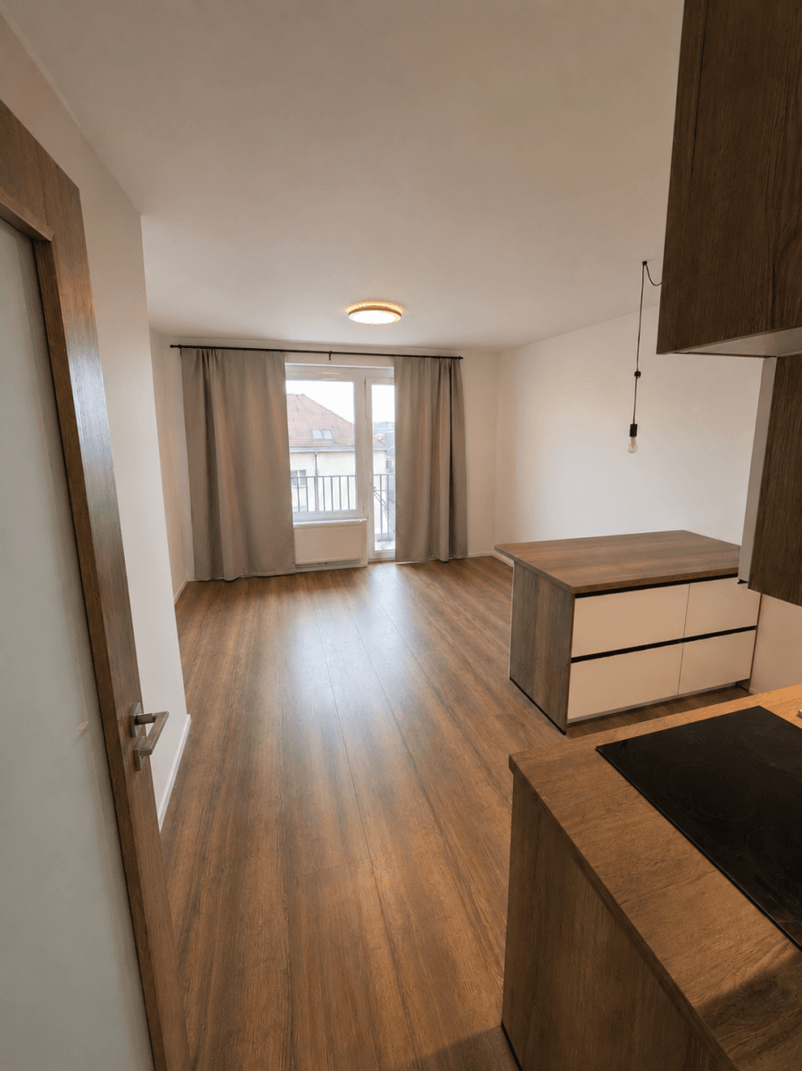 Prenájom bytu 1-izbový 33 m², Střídavá, Praha, Praha Prenájom bytu 1-izbový 33 m², Střídavá, Praha, Praha