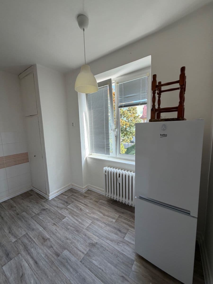 Prenájom bytu 1-izbový 36 m², Palackého náměstí, Karlovy Vary, Karlovarský kraj Prenájom bytu 1-izbový 36 m², Palackého náměstí, Karlovy Vary, Karlovarský kraj
