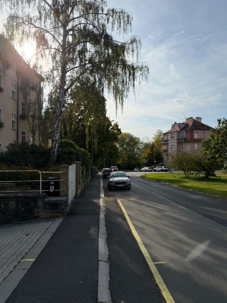 Prenájom bytu 1-izbový 36 m², Palackého náměstí, Karlovy Vary, Karlovarský kraj Prenájom bytu 1-izbový 36 m², Palackého náměstí, Karlovy Vary, Karlovarský kraj
