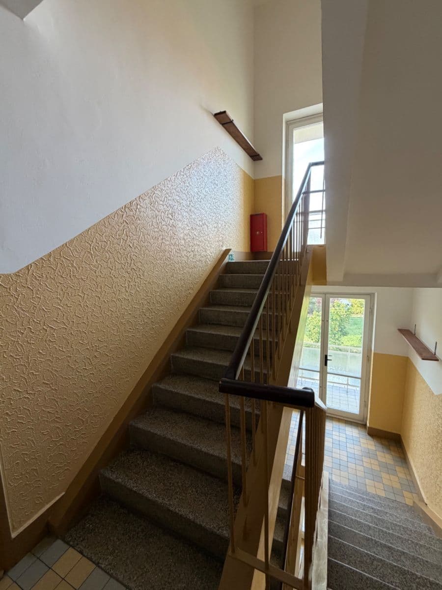 Prenájom bytu 1-izbový 36 m², Palackého náměstí, Karlovy Vary, Karlovarský kraj Prenájom bytu 1-izbový 36 m², Palackého náměstí, Karlovy Vary, Karlovarský kraj
