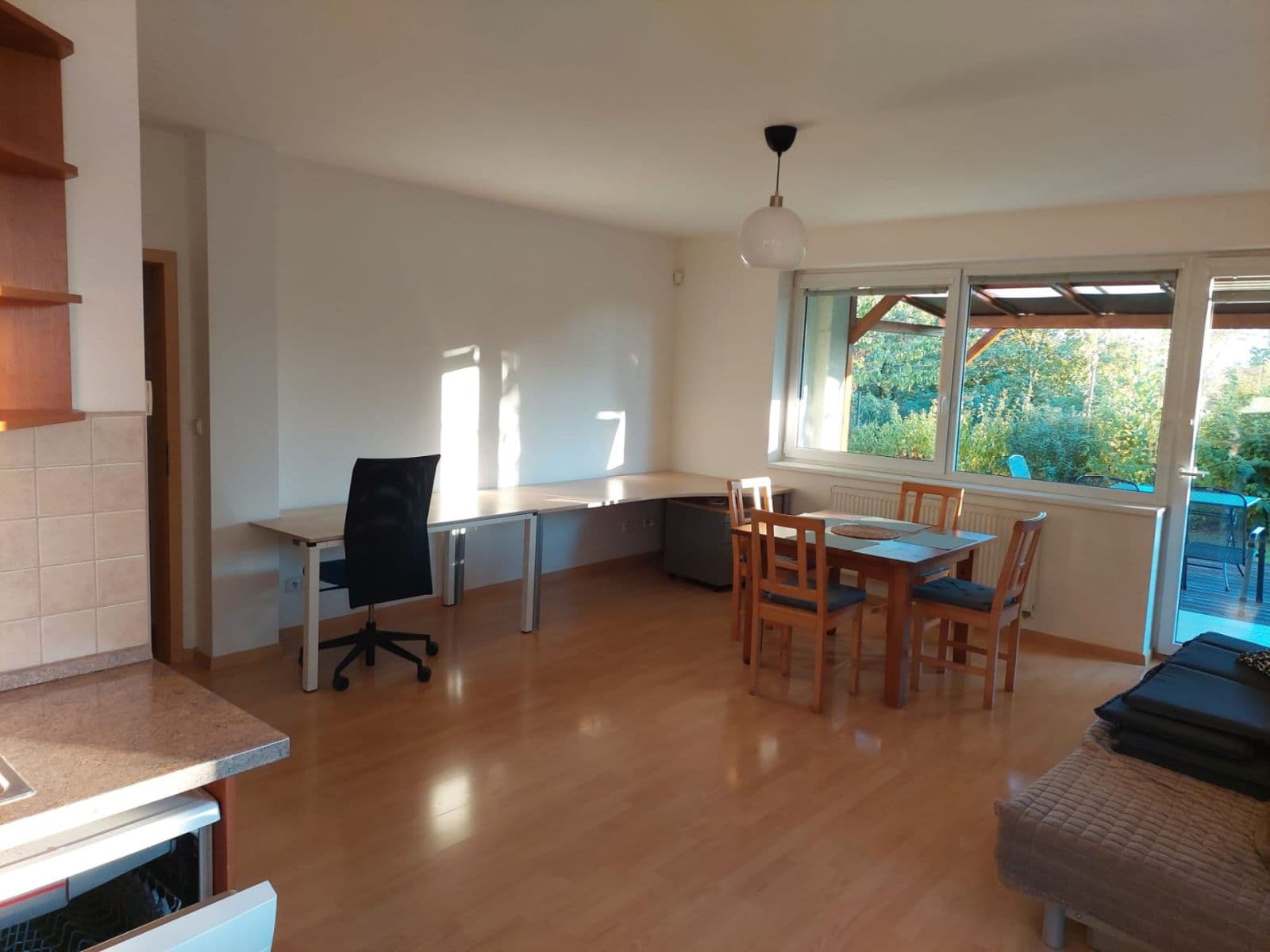 Prenájom bytu 3-izbový 85 m², Za Podjezdem, Praha, Praha Prenájom bytu 3-izbový 85 m², Za Podjezdem, Praha, Praha