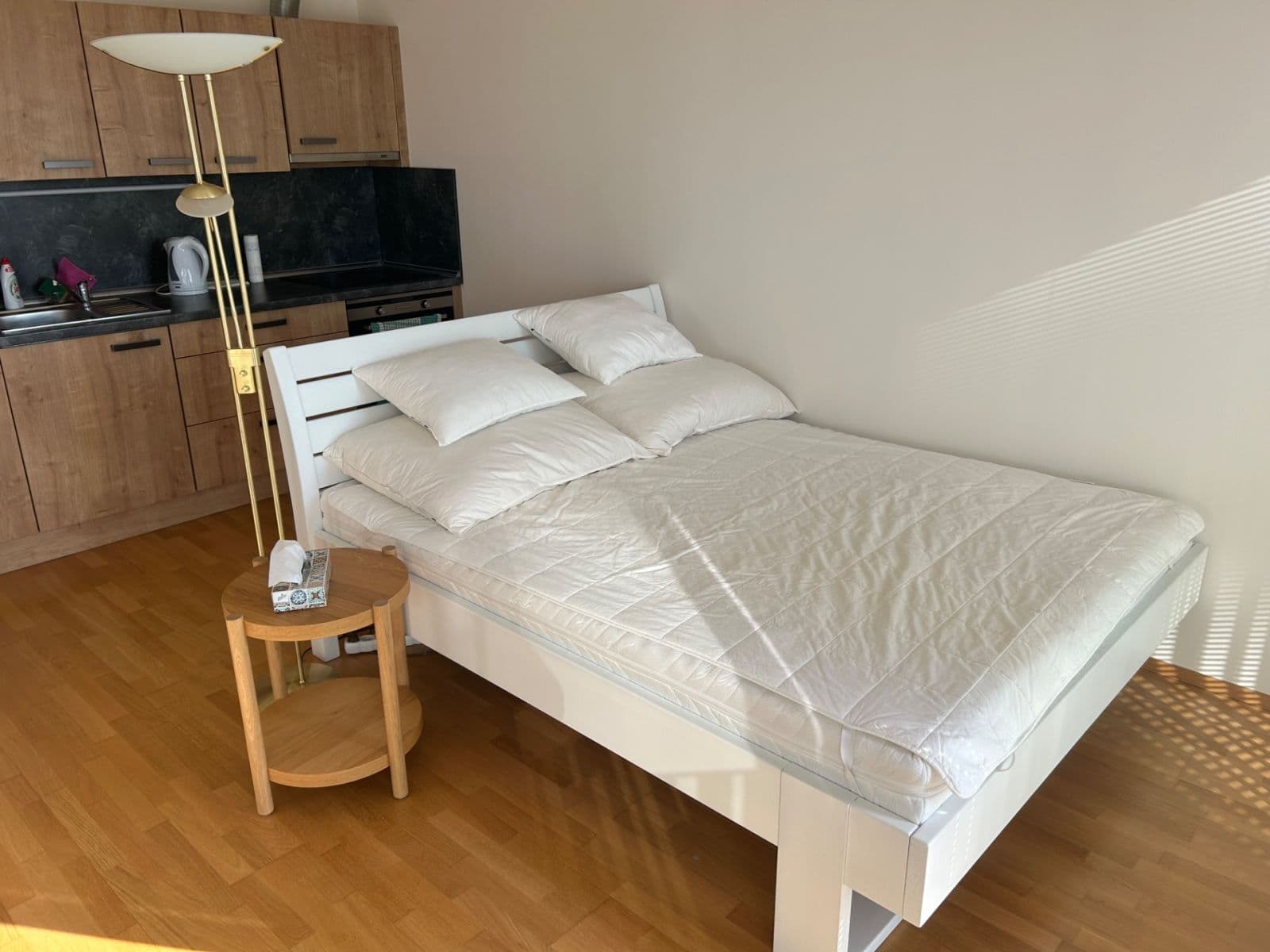 Prenájom bytu 1-izbový 37 m², Olšanská, Praha, Praha Prenájom bytu 1-izbový 37 m², Olšanská, Praha, Praha