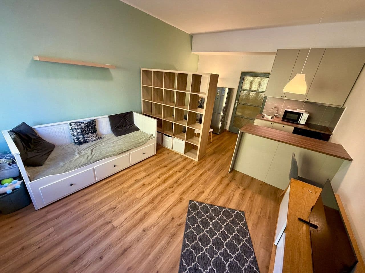 Prenájom bytu 1-izbový 28 m², Na lepším, Praha, Praha Prenájom bytu 1-izbový 28 m², Na lepším, Praha, Praha
