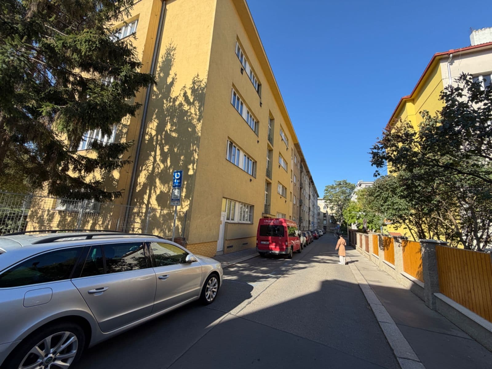 Prenájom bytu 1-izbový 28 m², Na lepším, Praha, Praha Prenájom bytu 1-izbový 28 m², Na lepším, Praha, Praha