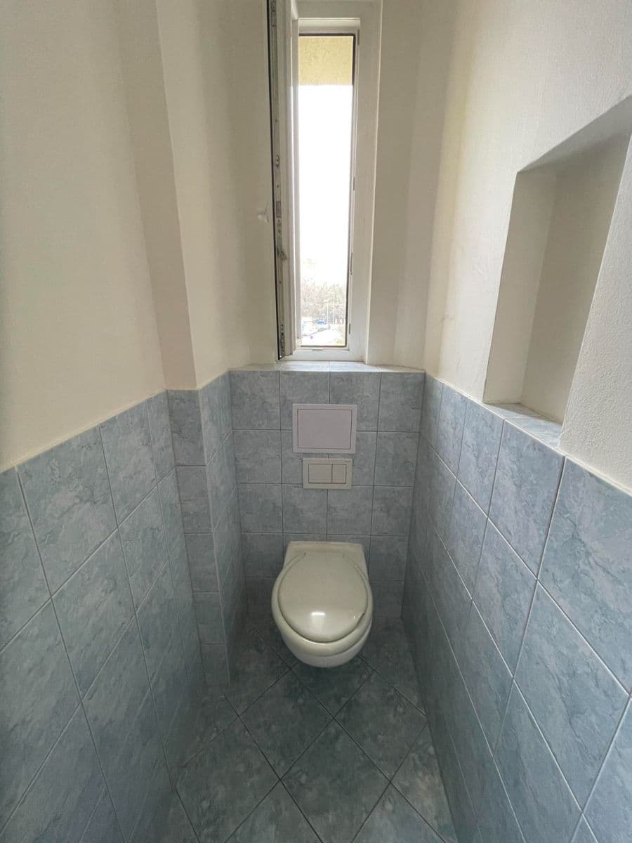 Prenájom bytu 2-izbový 47 m², Chlumčanského, Praha, Praha Prenájom bytu 2-izbový 47 m², Chlumčanského, Praha, Praha