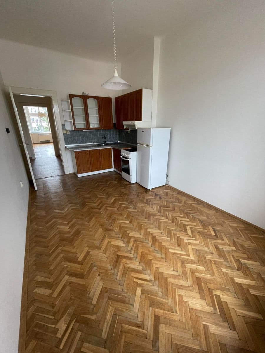 Prenájom bytu 2-izbový 47 m², Chlumčanského, Praha, Praha Prenájom bytu 2-izbový 47 m², Chlumčanského, Praha, Praha