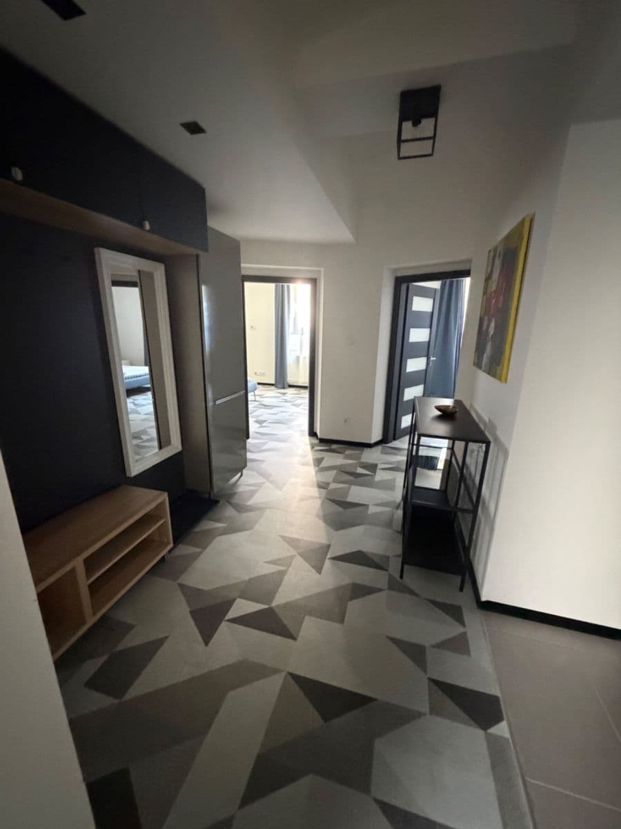 Prenájom bytu 3-izbový 120 m², Jinonická, Praha, Praha Prenájom bytu 3-izbový 120 m², Jinonická, Praha, Praha