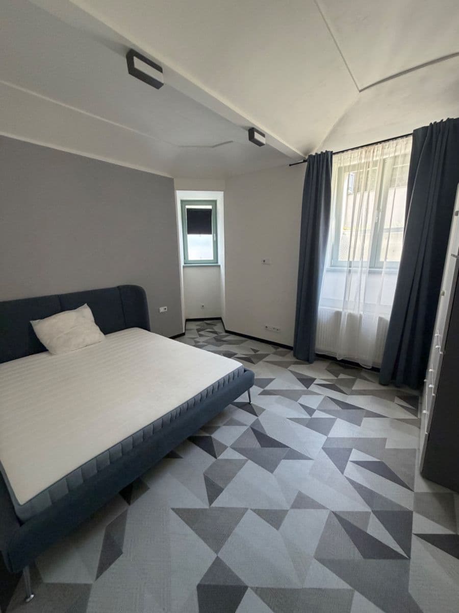 Prenájom bytu 3-izbový 120 m², Jinonická, Praha, Praha Prenájom bytu 3-izbový 120 m², Jinonická, Praha, Praha