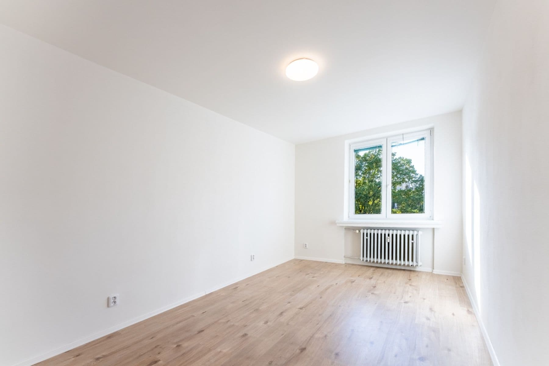 Predaj bytu 4-izbový 66 m², Spojovací, Praha, Praha Predaj bytu 4-izbový 66 m², Spojovací, Praha, Praha