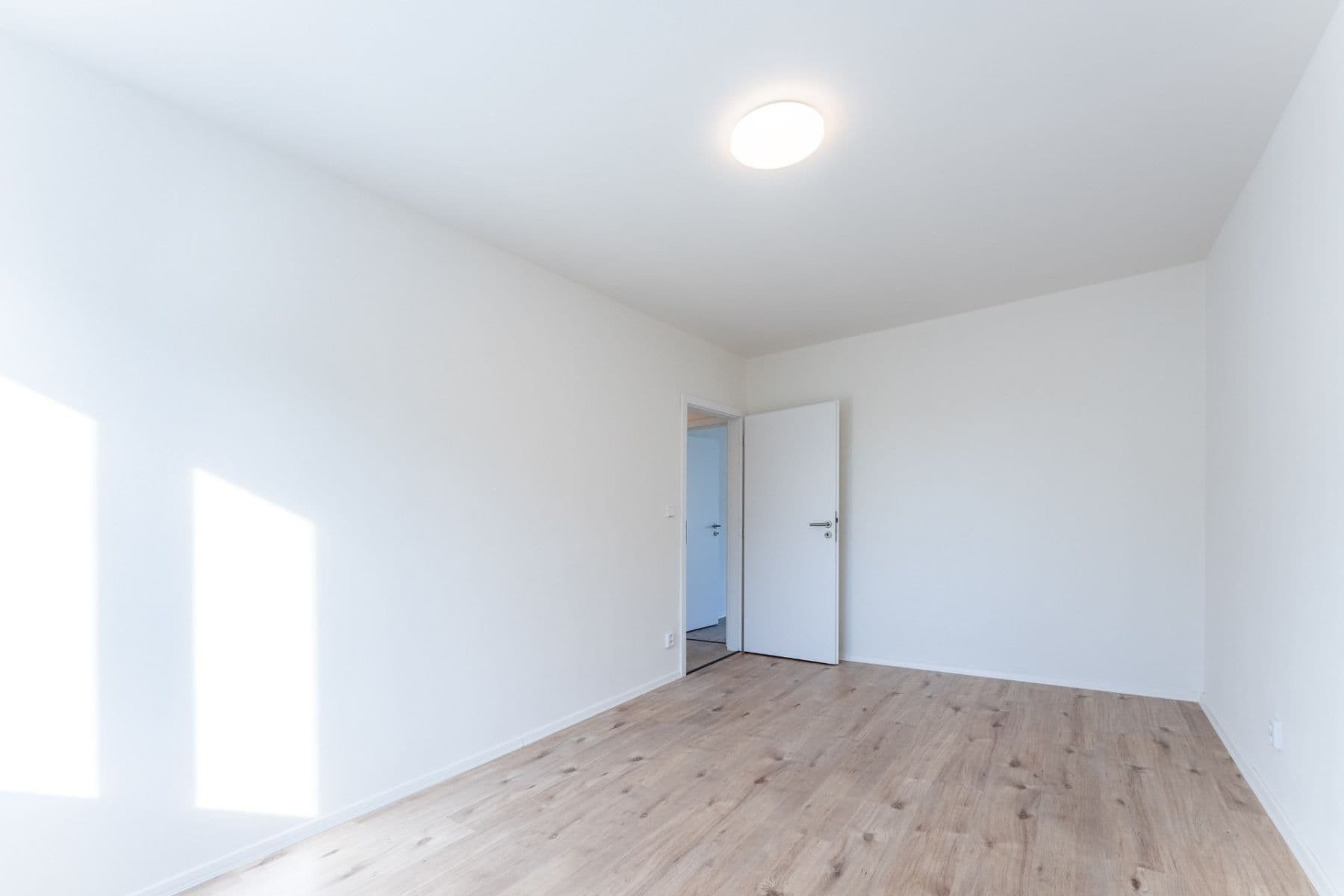 Predaj bytu 4-izbový 66 m², Spojovací, Praha, Praha Predaj bytu 4-izbový 66 m², Spojovací, Praha, Praha