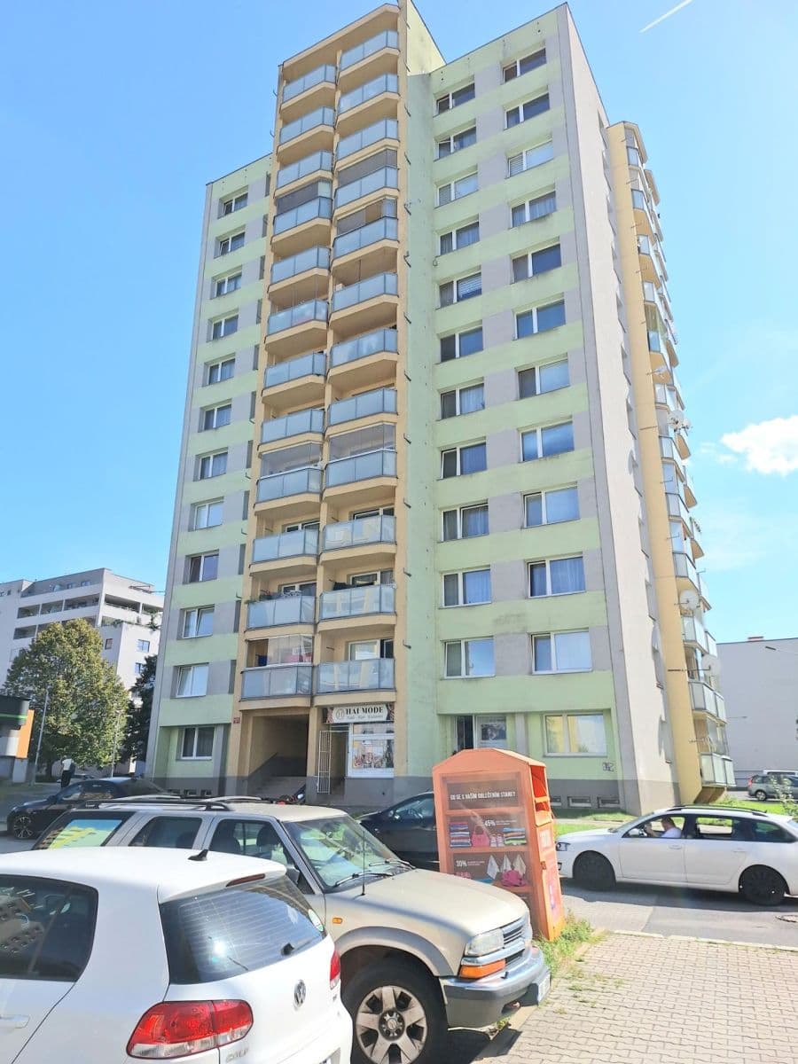 Prenájom bytu 3-izbový 70 m², Frýdecká, Praha, Praha Prenájom bytu 3-izbový 70 m², Frýdecká, Praha, Praha