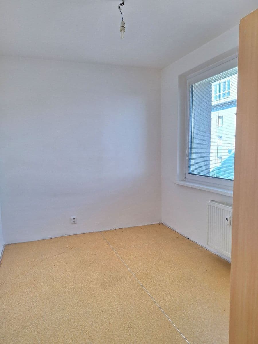 Prenájom bytu 3-izbový 70 m², Frýdecká, Praha, Praha Prenájom bytu 3-izbový 70 m², Frýdecká, Praha, Praha