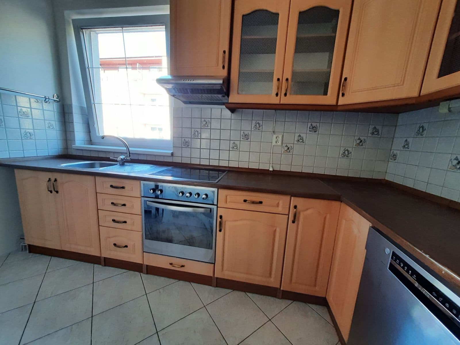 Prenájom bytu 2-izbový 70 m², Věštínská, Praha, Praha Prenájom bytu 2-izbový 70 m², Věštínská, Praha, Praha