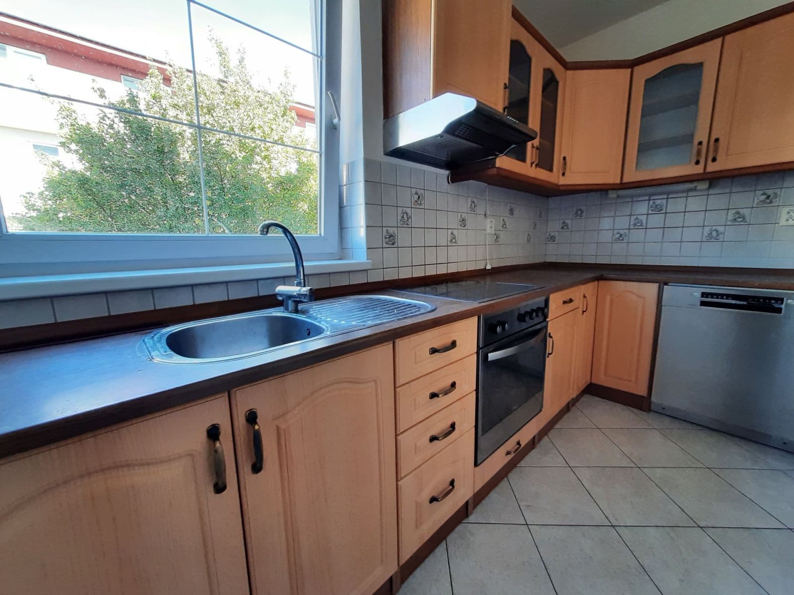 Prenájom bytu 2-izbový 70 m², Věštínská, Praha, Praha Prenájom bytu 2-izbový 70 m², Věštínská, Praha, Praha
