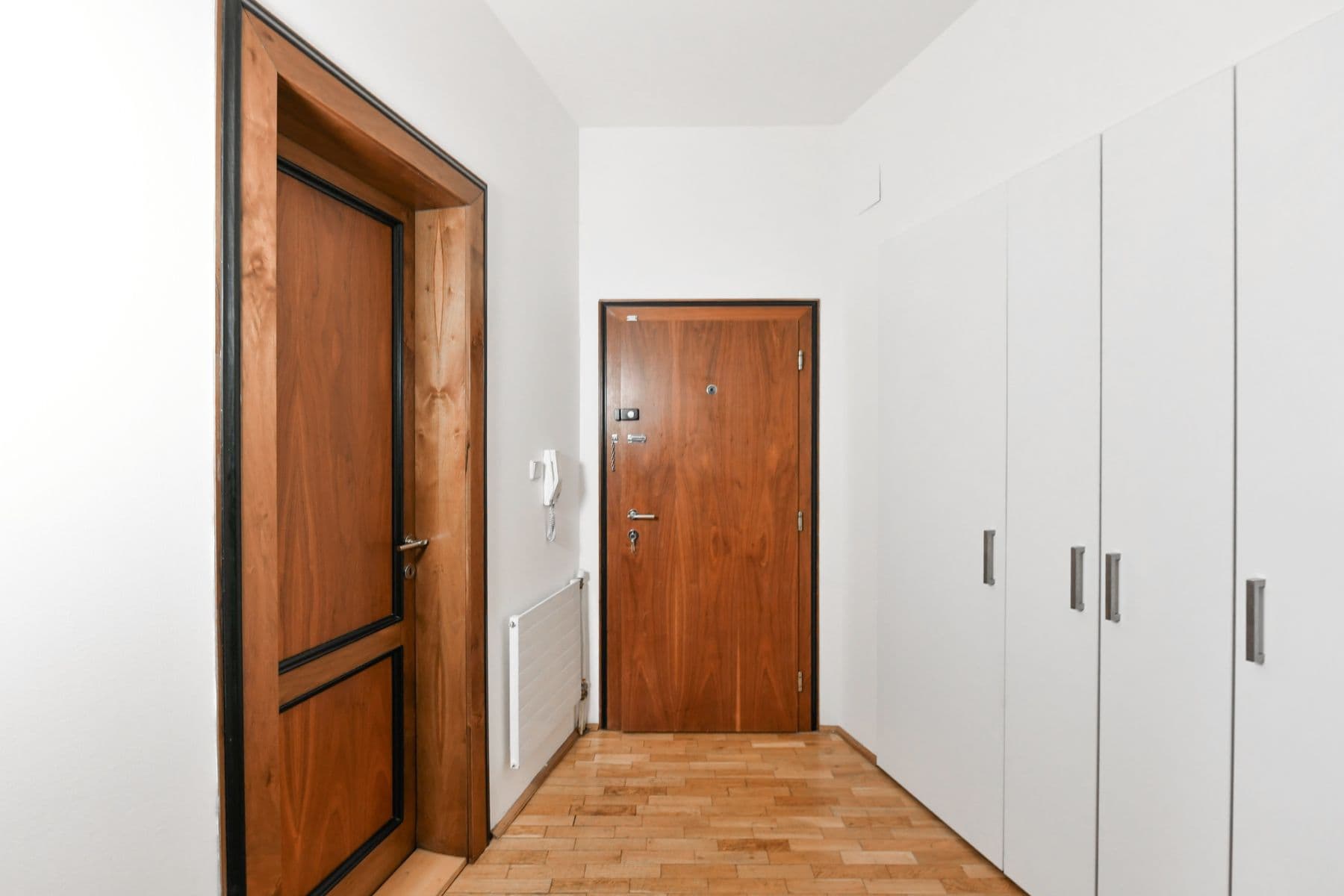 Prenájom bytu 88 m², Husova, Praha, Praha Prenájom bytu 88 m², Husova, Praha, Praha