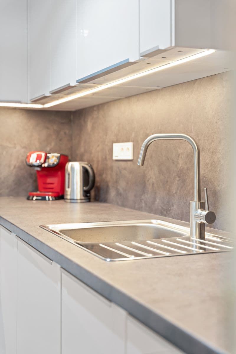 Prenájom bytu 59 m², Dělnická, Praha, Praha Prenájom bytu 59 m², Dělnická, Praha, Praha