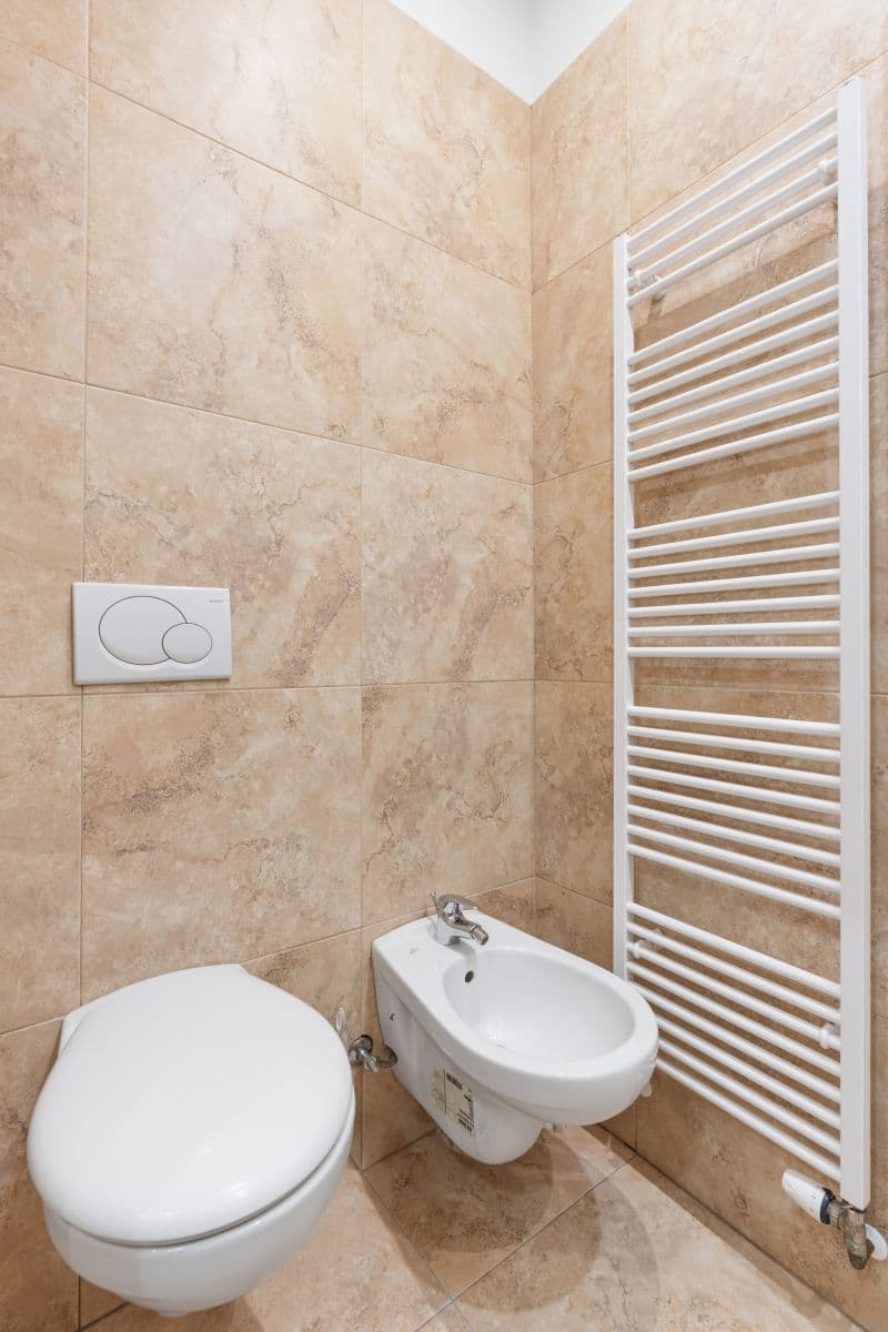 Prenájom bytu 59 m², Dělnická, Praha, Praha Prenájom bytu 59 m², Dělnická, Praha, Praha