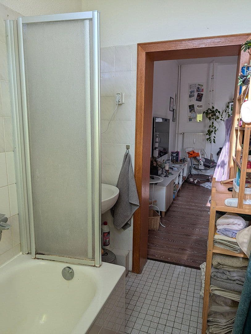 Prenájom bytu 2-izbový 83 m², Rosemannstraße 13, Osnabrück, Dolné Sasko Prenájom bytu 2-izbový 83 m², Rosemannstraße 13, Osnabrück, Dolné Sasko