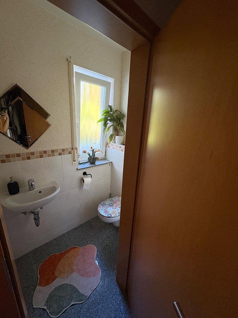 Prenájom bytu 3-izbový 90 m², Neunkirchen-Seelscheid, Severné Porýnie - Westfálsko Prenájom bytu 3-izbový 90 m², Neunkirchen-Seelscheid, Severné Porýnie - Westfálsko