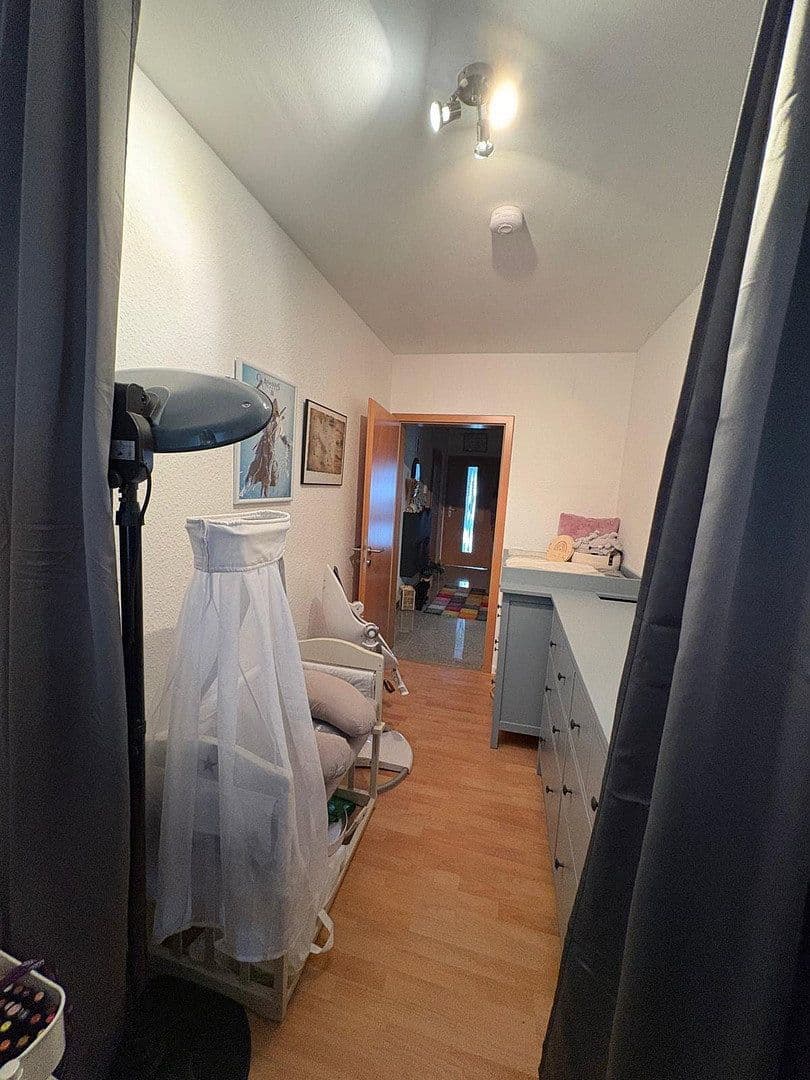 Prenájom bytu 3-izbový 90 m², Neunkirchen-Seelscheid, Severné Porýnie - Westfálsko Prenájom bytu 3-izbový 90 m², Neunkirchen-Seelscheid, Severné Porýnie - Westfálsko