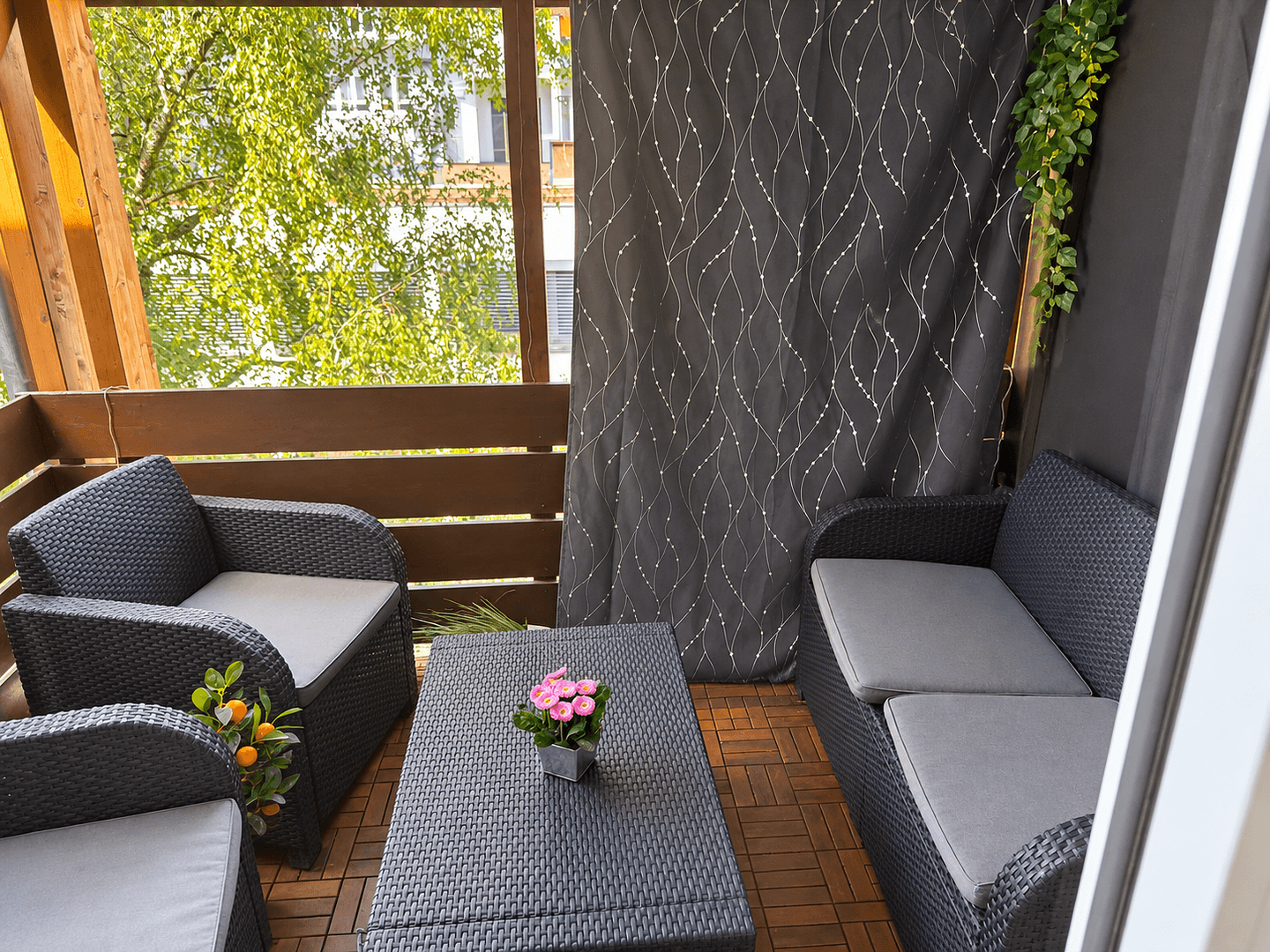 Prenájom bytu 4-izbový 114 m², Berliner Straße 23, Pforzheim, Bádensko-Wurttembersko Prenájom bytu 4-izbový 114 m², Berliner Straße 23, Pforzheim, Bádensko-Wurttembersko