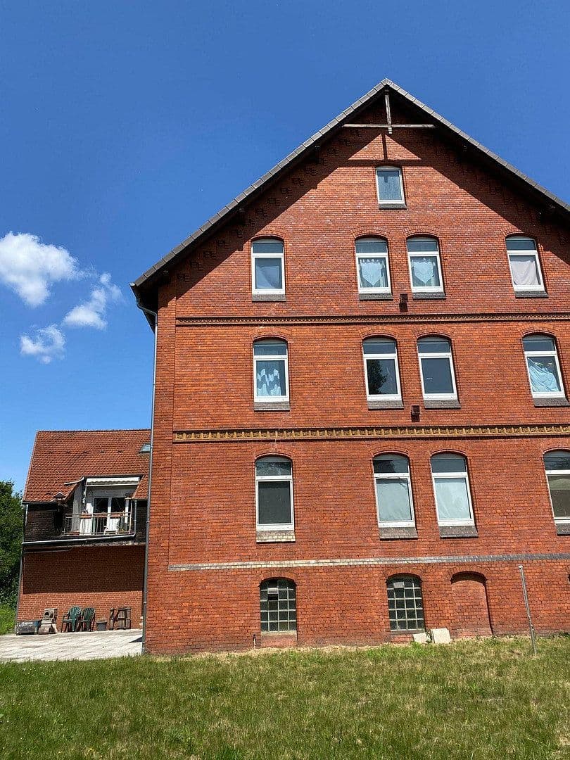 Predaj domu 780 m², pozemok 882 m², Hildesheimer Str. 346, Laatzen, Dolné Sasko Predaj domu 780 m², pozemok 882 m², Hildesheimer Str. 346, Laatzen, Dolné Sasko
