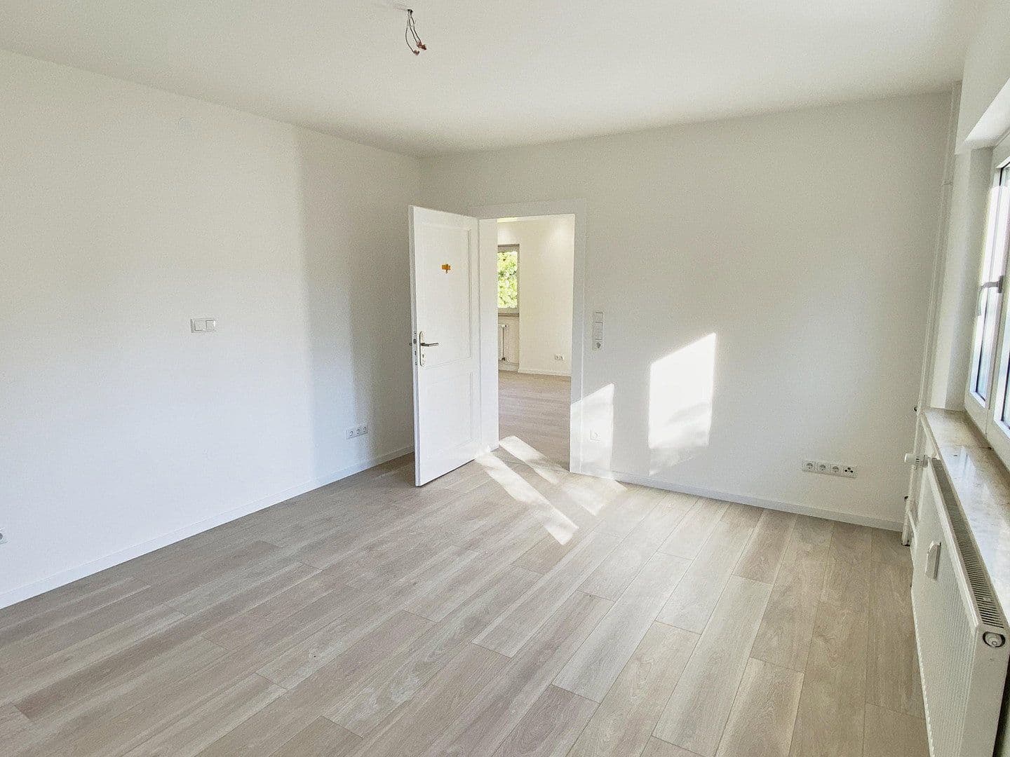 Prenájom bytu 3-izbový 66 m², Langenbeckstraße 4, Wiesbaden, Hesensko Prenájom bytu 3-izbový 66 m², Langenbeckstraße 4, Wiesbaden, Hesensko