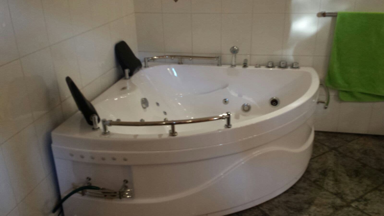 Predaj domu 175 m², pozemok 643 m², Thannrain 58, Stams, Tirolsko Predaj domu 175 m², pozemok 643 m², Thannrain 58, Stams, Tirolsko