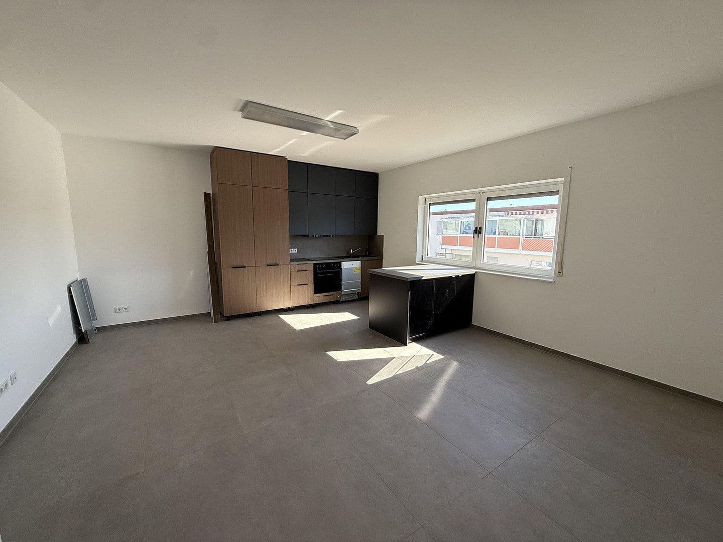 Prenájom kancelárie 99 m², Nidderau, Hesensko Prenájom kancelárie 99 m², Nidderau, Hesensko