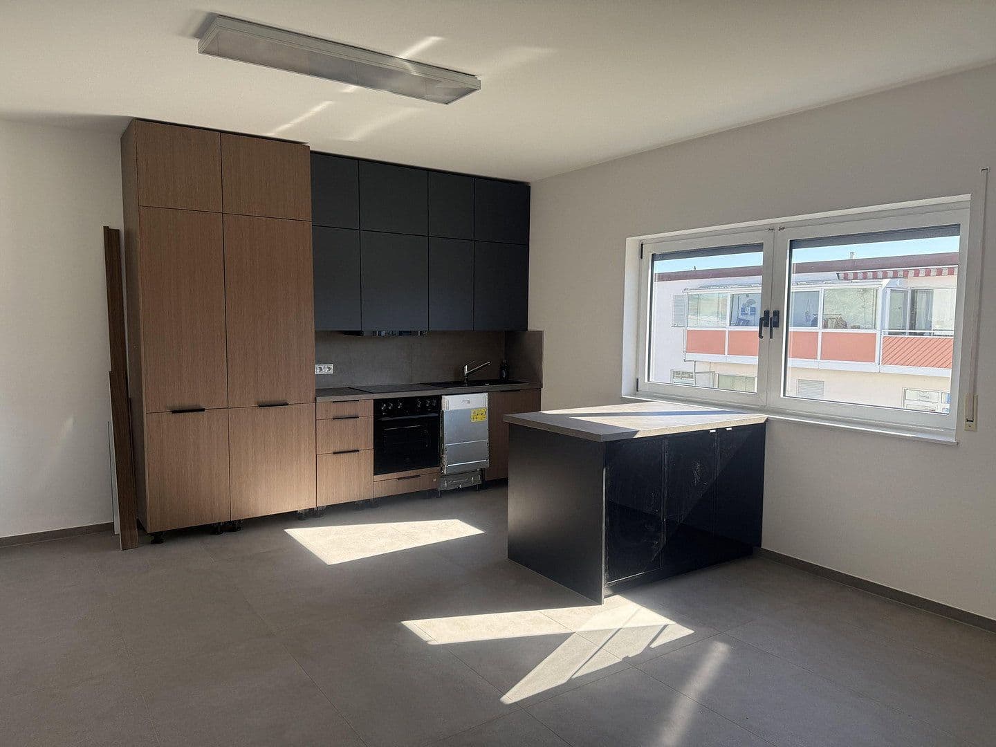 Prenájom kancelárie 99 m², Nidderau, Hesensko Prenájom kancelárie 99 m², Nidderau, Hesensko