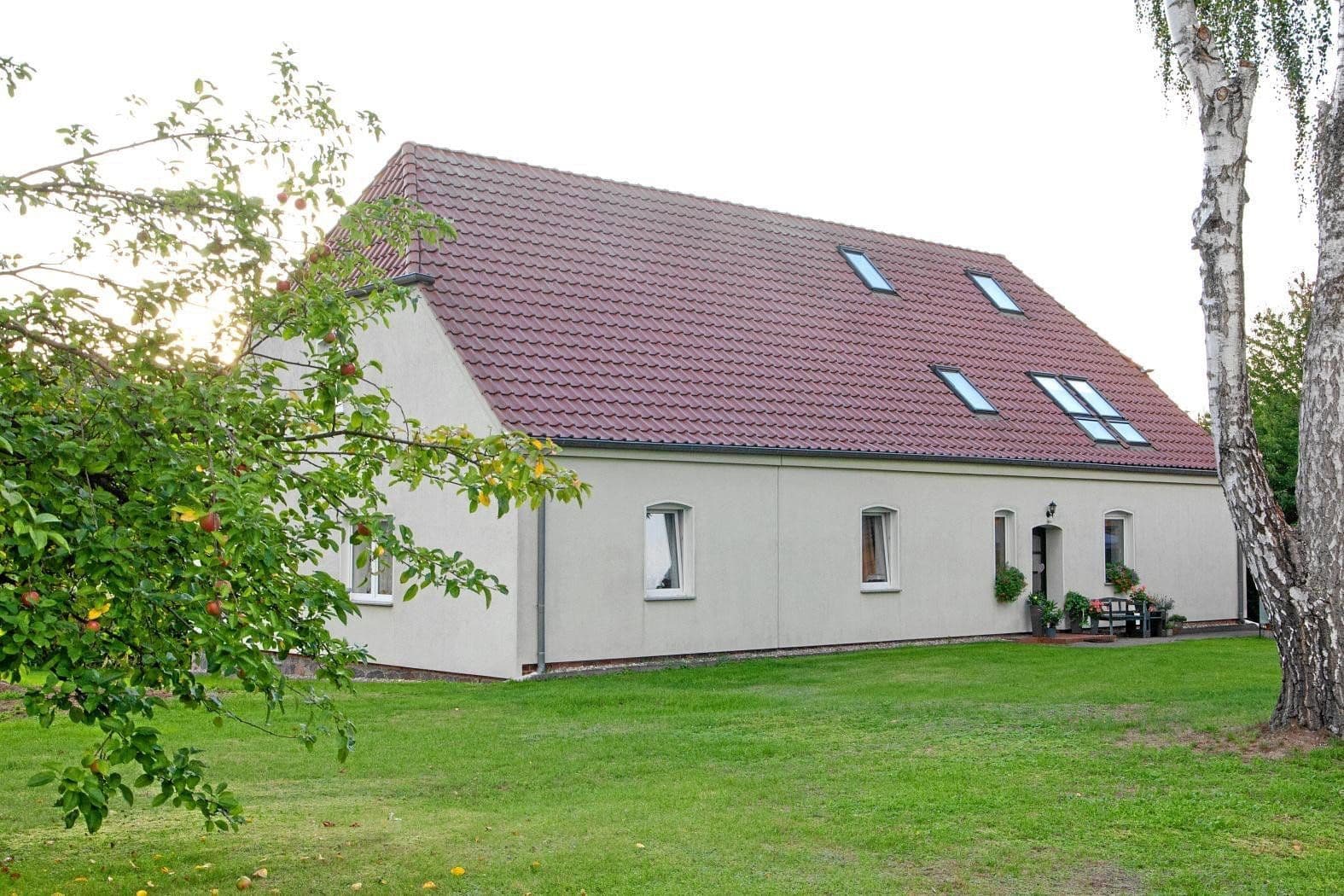 Predaj domu 258 m², pozemok 2.150 m², Retzower Strasse 21, Mirow, Meklenbursko-Predpomoransko Predaj domu 258 m², pozemok 2.150 m², Retzower Strasse 21, Mirow, Meklenbursko-Predpomoransko
