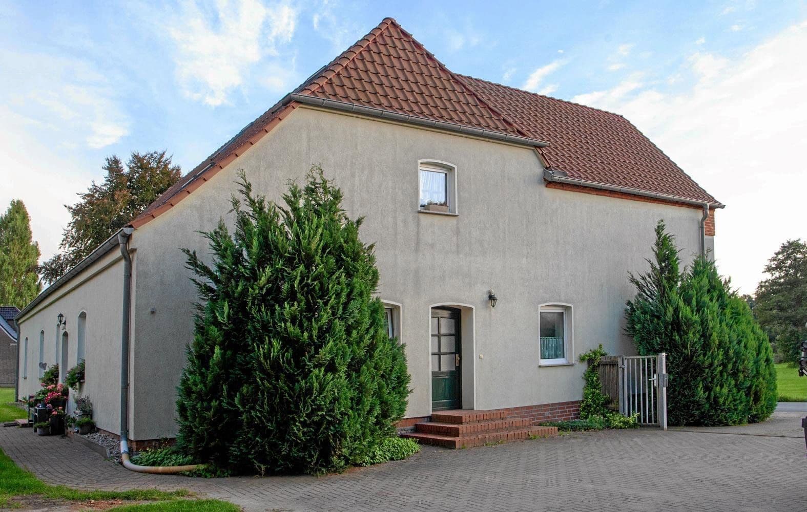 Predaj domu 258 m², pozemok 2.150 m², Retzower Strasse 21, Mirow, Meklenbursko-Predpomoransko Predaj domu 258 m², pozemok 2.150 m², Retzower Strasse 21, Mirow, Meklenbursko-Predpomoransko