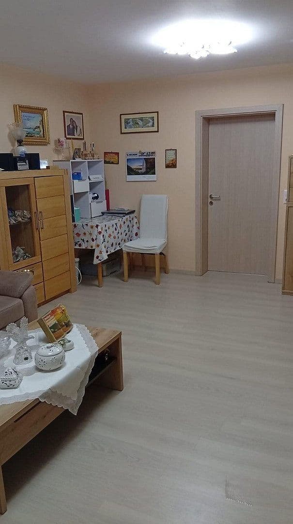 Predaj bytu 4-izbový 87 m², Metzingen, Bádensko-Wurttembersko Predaj bytu 4-izbový 87 m², Metzingen, Bádensko-Wurttembersko