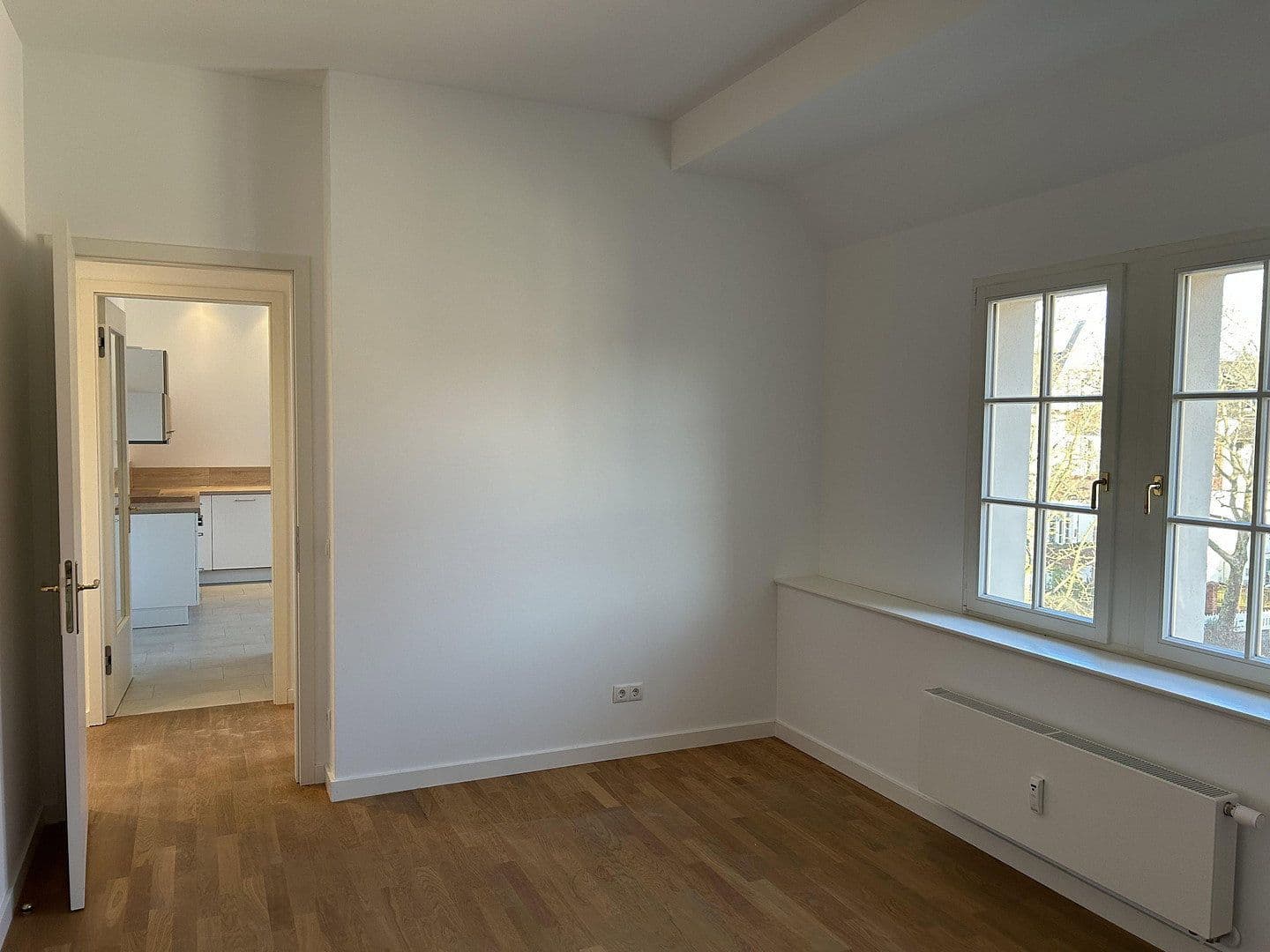 Predaj bytu 3-izbový 72 m², Finckensteinallee 97, Berlin, Berlín Predaj bytu 3-izbový 72 m², Finckensteinallee 97, Berlin, Berlín