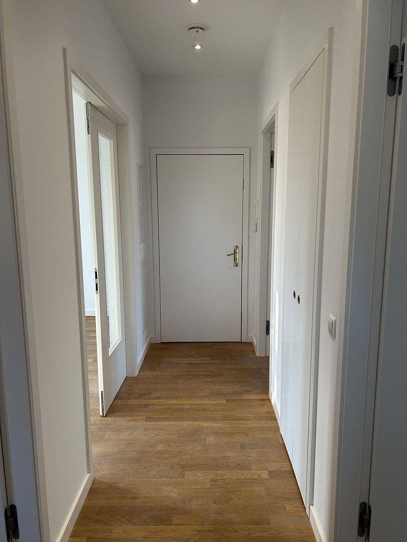 Predaj bytu 3-izbový 72 m², Finckensteinallee 97, Berlin, Berlín Predaj bytu 3-izbový 72 m², Finckensteinallee 97, Berlin, Berlín