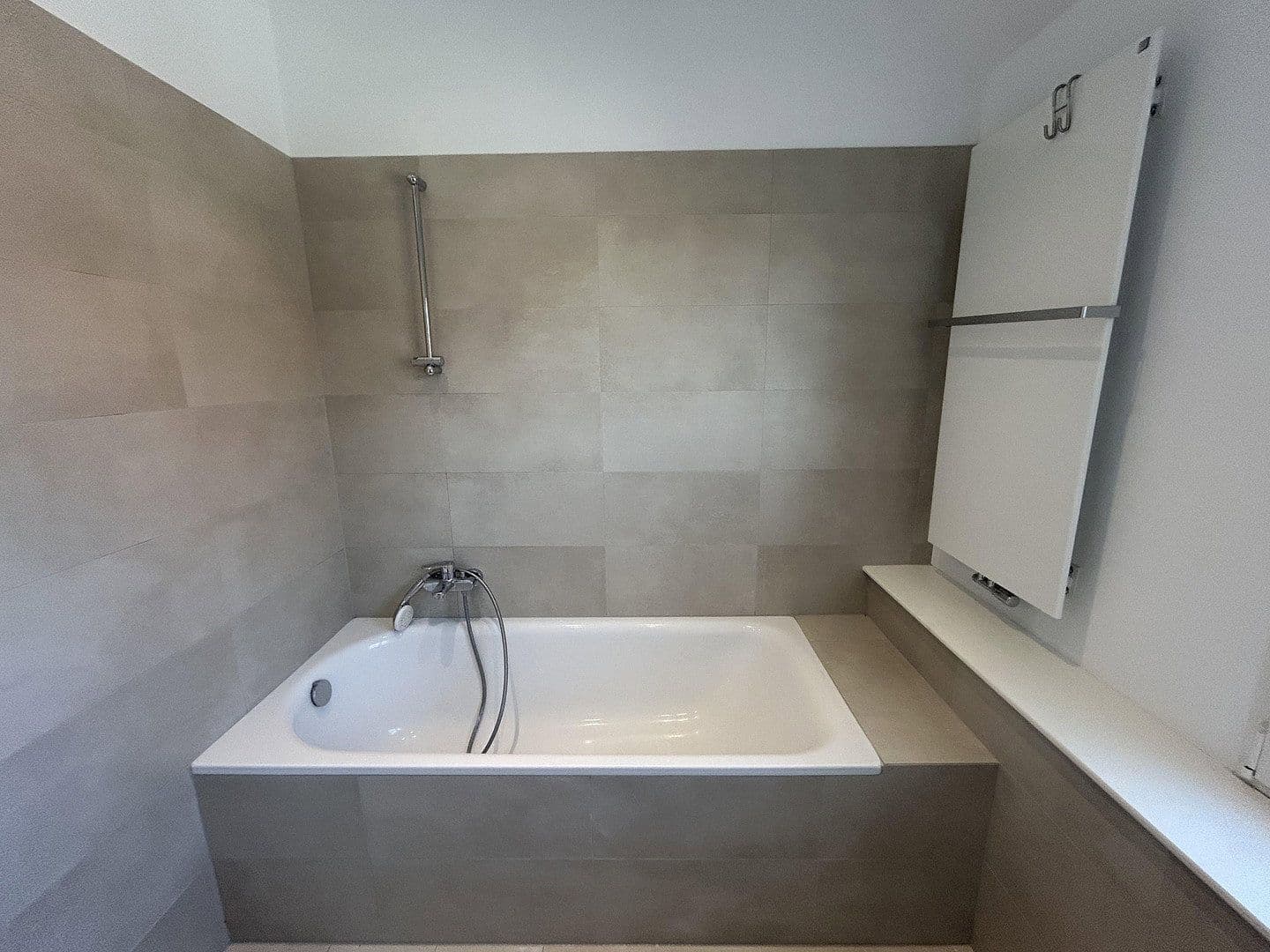 Predaj bytu 3-izbový 72 m², Finckensteinallee 97, Berlin, Berlín Predaj bytu 3-izbový 72 m², Finckensteinallee 97, Berlin, Berlín