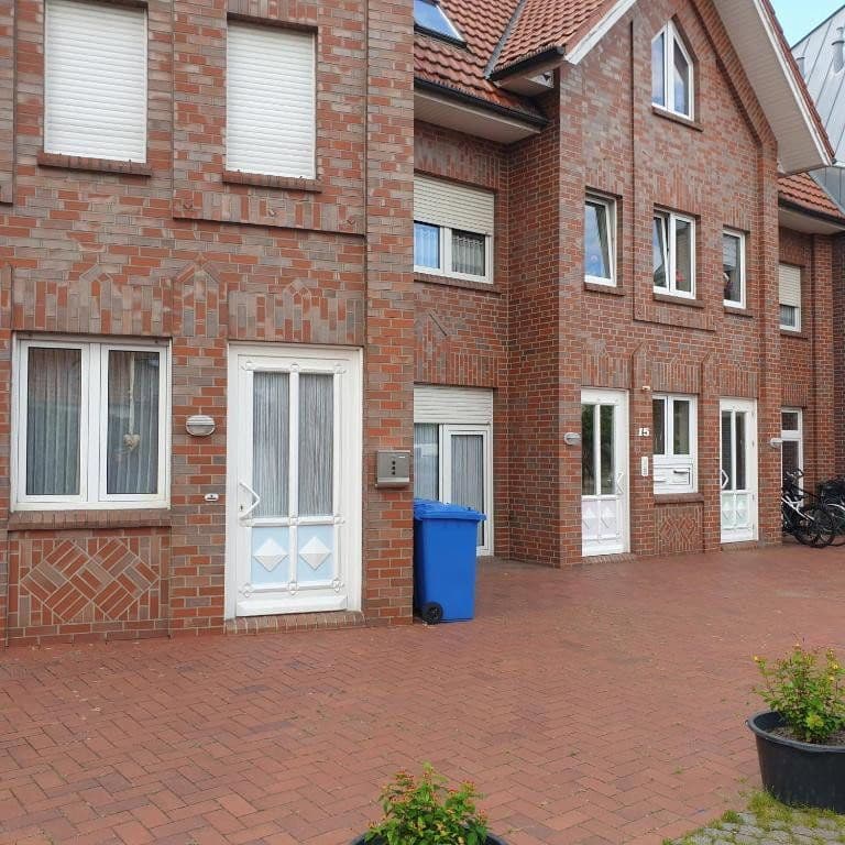 Prenájom bytu 4-izbový 76 m², Nieberdingstraße 15, Steinfeld, Dolné Sasko Prenájom bytu 4-izbový 76 m², Nieberdingstraße 15, Steinfeld, Dolné Sasko