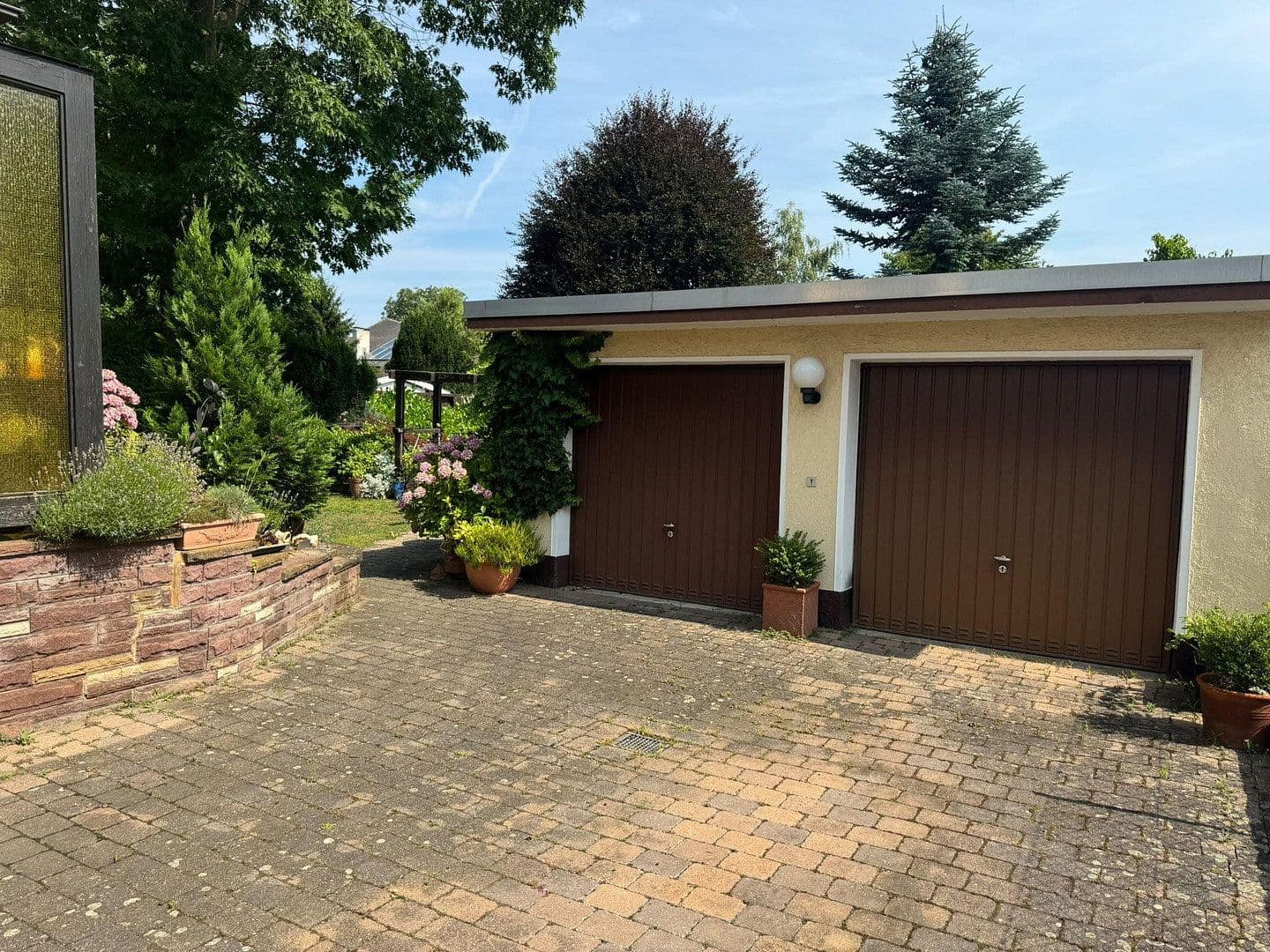 Predaj domu 196 m², pozemok 1.308 m², Lilienstrasse 67, Edingen-Neckarhausen, Bádensko-Wurttembersko Predaj domu 196 m², pozemok 1.308 m², Lilienstrasse 67, Edingen-Neckarhausen, Bádensko-Wurttembersko