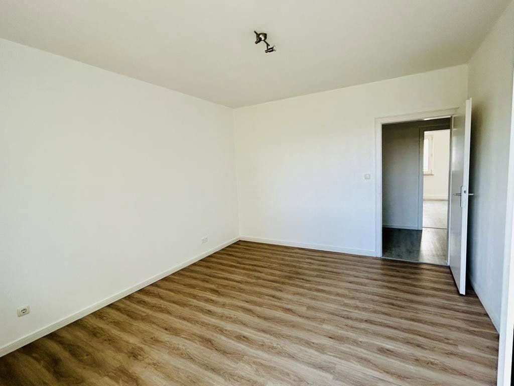 Prenájom bytu 2-izbový 58 m², Frohnhauser Straße 107, Essen, Severné Porýnie - Westfálsko Prenájom bytu 2-izbový 58 m², Frohnhauser Straße 107, Essen, Severné Porýnie - Westfálsko