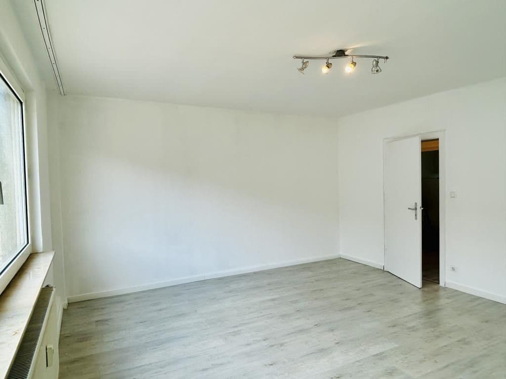 Prenájom bytu 2-izbový 58 m², Frohnhauser Straße 107, Essen, Severné Porýnie - Westfálsko Prenájom bytu 2-izbový 58 m², Frohnhauser Straße 107, Essen, Severné Porýnie - Westfálsko