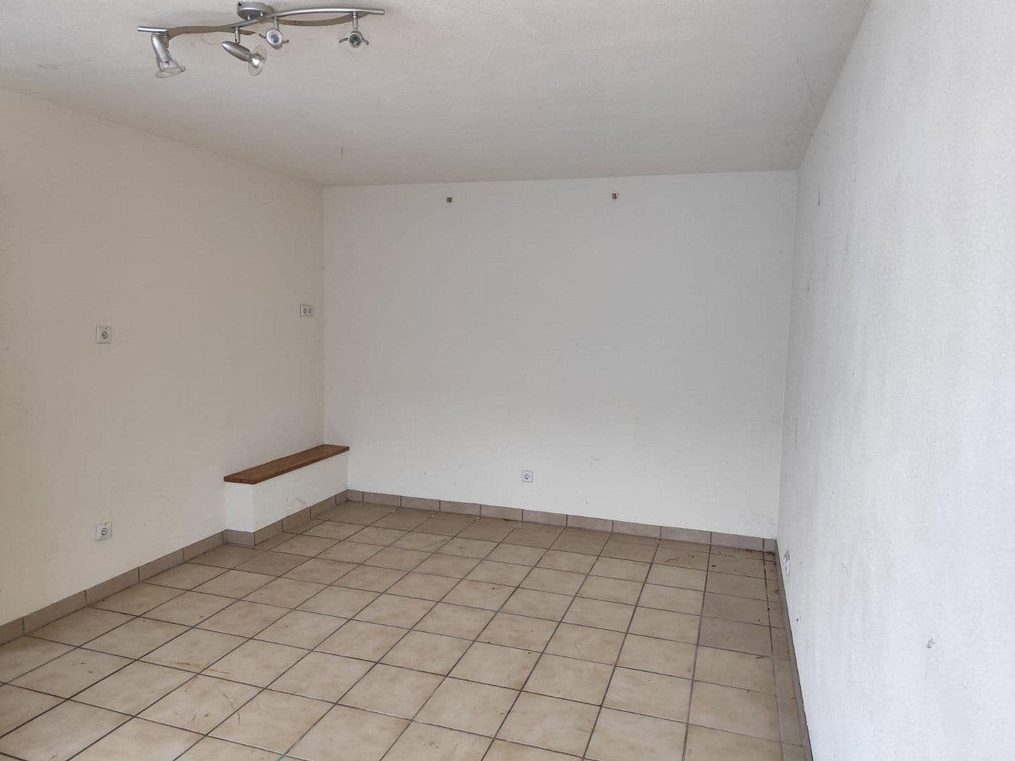 Predaj domu 240 m², pozemok 1.400 m², Rehlingen-Siersburg, Sársko Predaj domu 240 m², pozemok 1.400 m², Rehlingen-Siersburg, Sársko