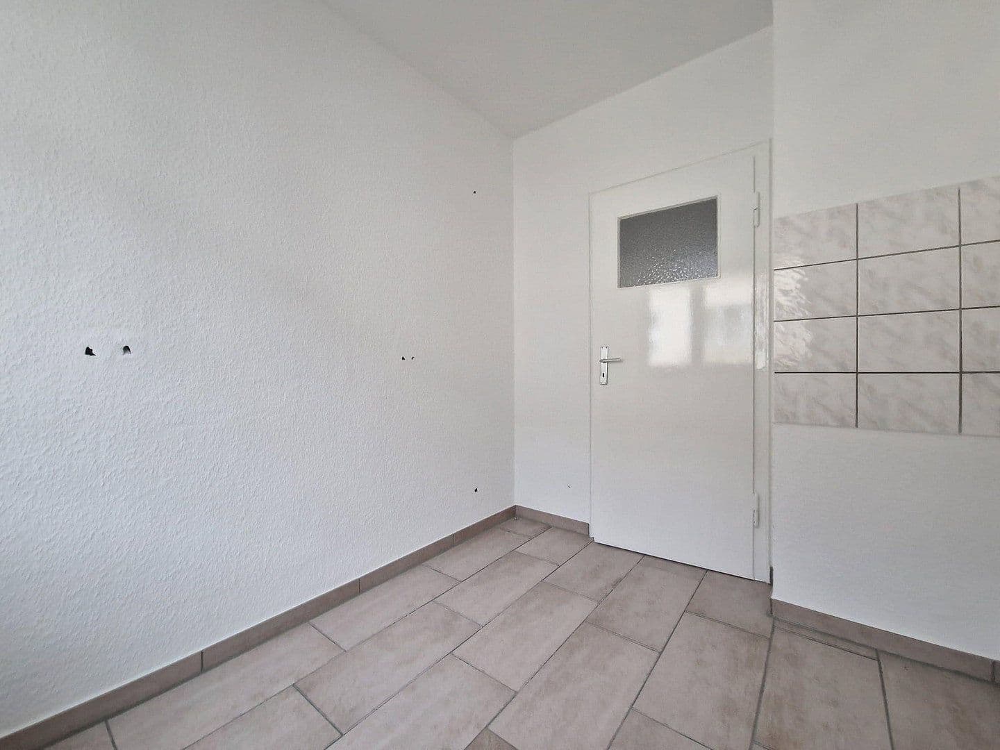 Prenájom bytu 3-izbový 93 m², Moltkestraße 3, Hattingen, Severné Porýnie - Westfálsko Prenájom bytu 3-izbový 93 m², Moltkestraße 3, Hattingen, Severné Porýnie - Westfálsko