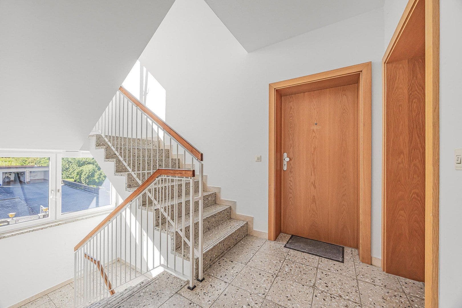 Predaj bytu 1-izbový 34 m², Kapellenstrasse 3, Feldkichen-Westerham, Bavorsko Predaj bytu 1-izbový 34 m², Kapellenstrasse 3, Feldkichen-Westerham, Bavorsko