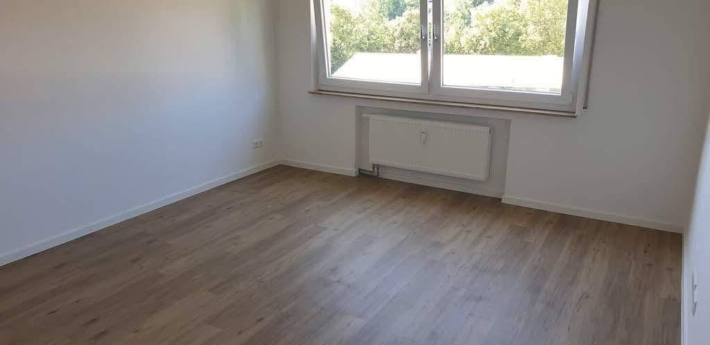 Prenájom bytu 3-izbový 72 m², Markgröningen, Bádensko-Wurttembersko Prenájom bytu 3-izbový 72 m², Markgröningen, Bádensko-Wurttembersko