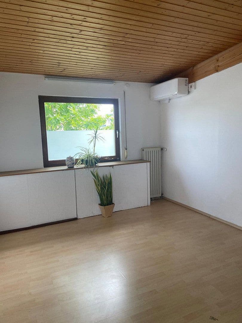 Prenájom kancelárie 95 m², Villingen-Schwenningen, Bádensko-Wurttembersko Prenájom kancelárie 95 m², Villingen-Schwenningen, Bádensko-Wurttembersko