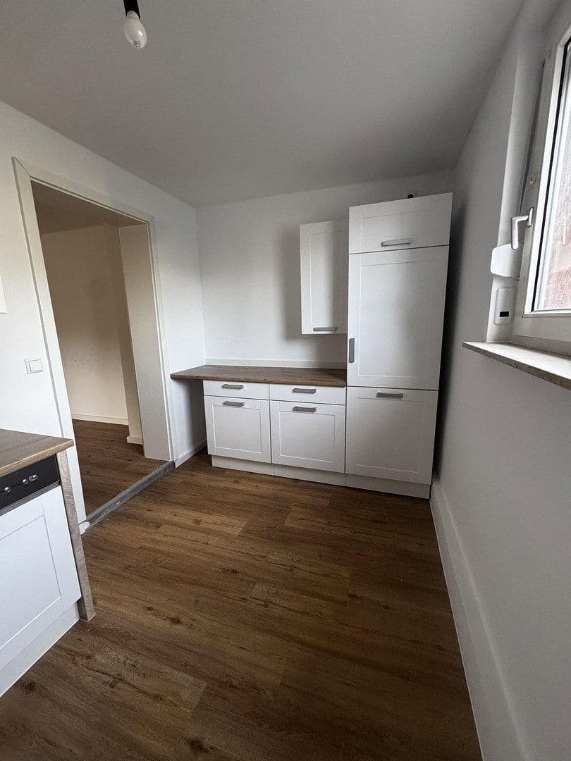 Prenájom domu 100 m², pozemok 300 m², Nibelungenstraße 37, Viernheim, Hesensko Prenájom domu 100 m², pozemok 300 m², Nibelungenstraße 37, Viernheim, Hesensko