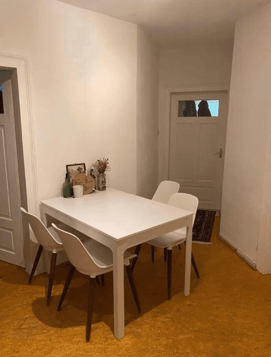 Prenájom bytu 4-izbový 105 m², Lindenschulstraße 12, Stuttgart, Bádensko-Wurttembersko Prenájom bytu 4-izbový 105 m², Lindenschulstraße 12, Stuttgart, Bádensko-Wurttembersko