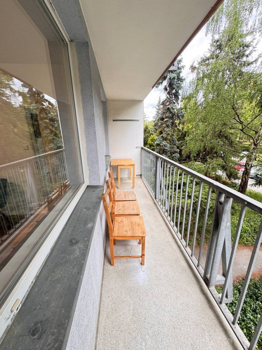 Prenájom bytu 1-izbový 35 m², Varnsdorfská, Praha, Praha Prenájom bytu 1-izbový 35 m², Varnsdorfská, Praha, Praha